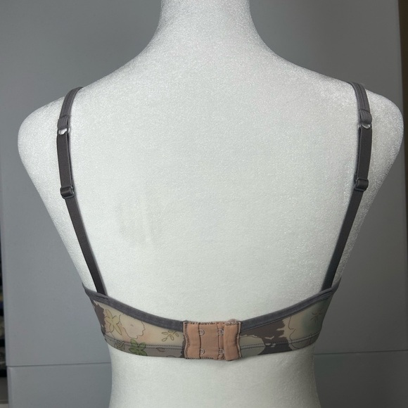 Calvin Klein Floral Sheer Bra. Size 34C - Picture 3 of 5